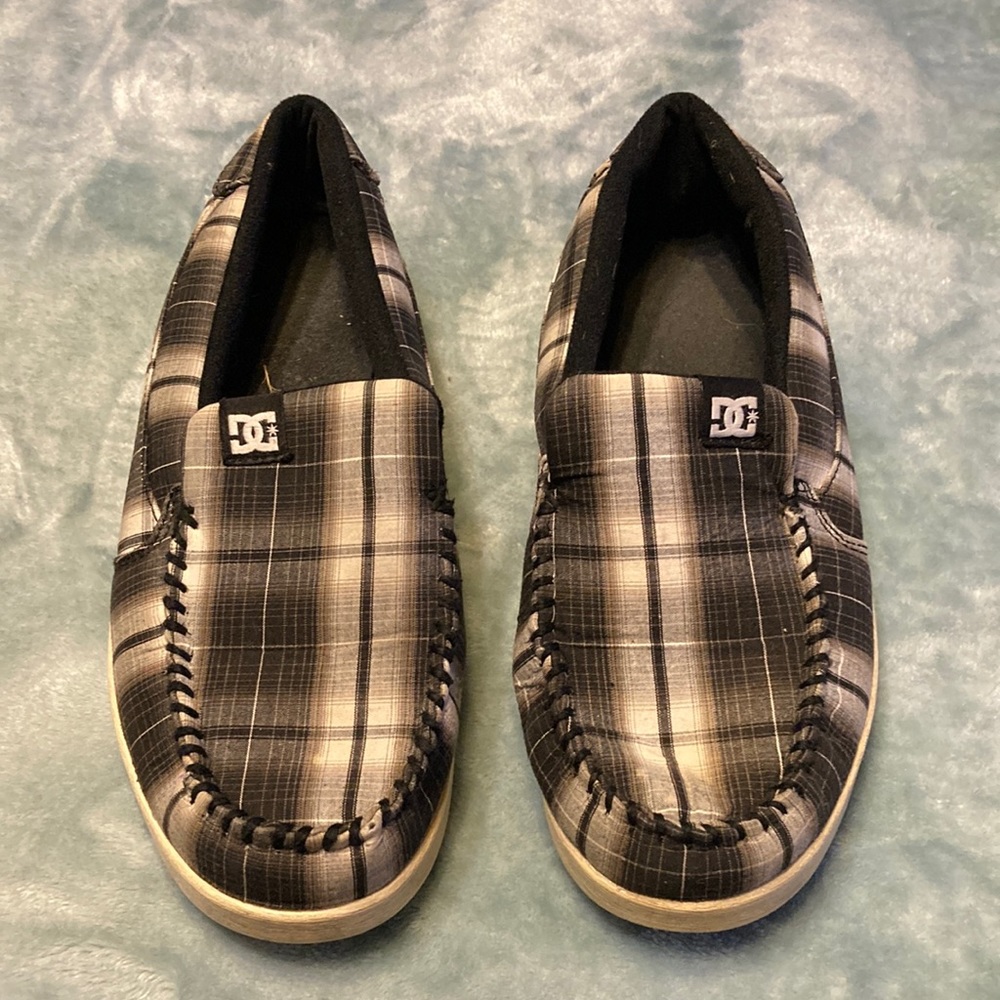 Men’s DC shoes, size 8